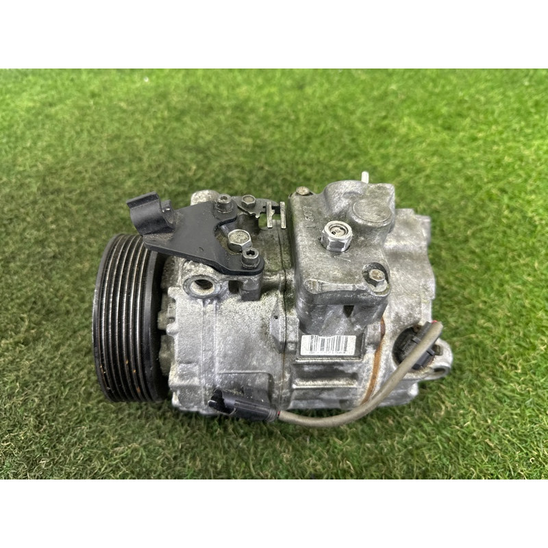 Компрессор кондиционера (отопление и кондиционирование) BMW 3-series E90 2010 3.0 N54 64526956719