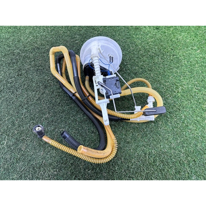 Датчик уровня топлива (электрика / датчики) BMW X1 E84 2014 2.0 16117313791