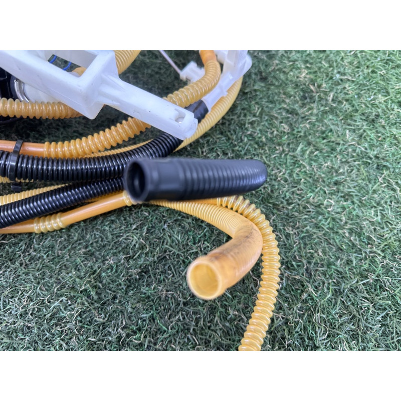 Датчик уровня топлива (электрика / датчики) BMW X1 E84 2014 2.0 16117313791