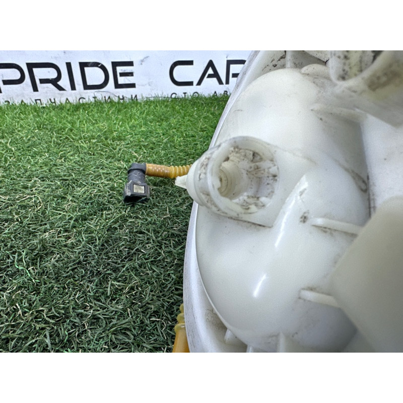 Датчик уровня топлива (электрика / датчики) BMW X1 E84 2014 2.0 16117313791