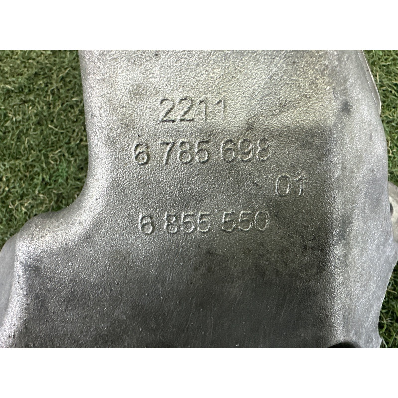 Кронштейн подушки двигателя (кронштейны двигателя) BMW X1 E84 2014 2.0 22116785698