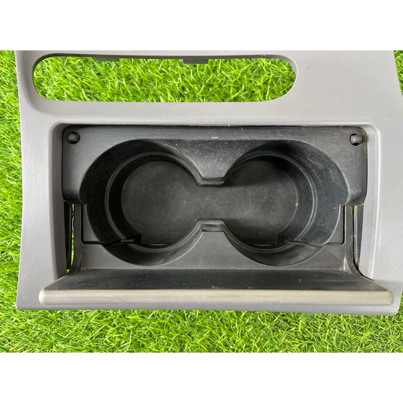 Підстаканник (салон) Mazda 6 GG 2004 2.0 RF5 gj6a64361