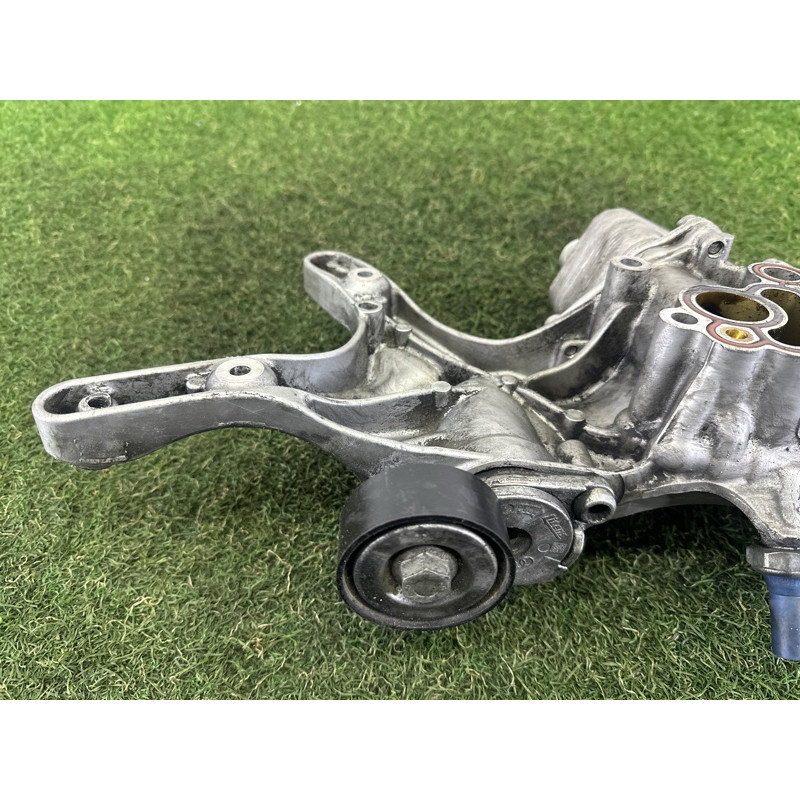 Корпус масляного фильтра (двигатель и элементы) AUDI A4 B8 2014 2.0 TFSI 06J903143AK