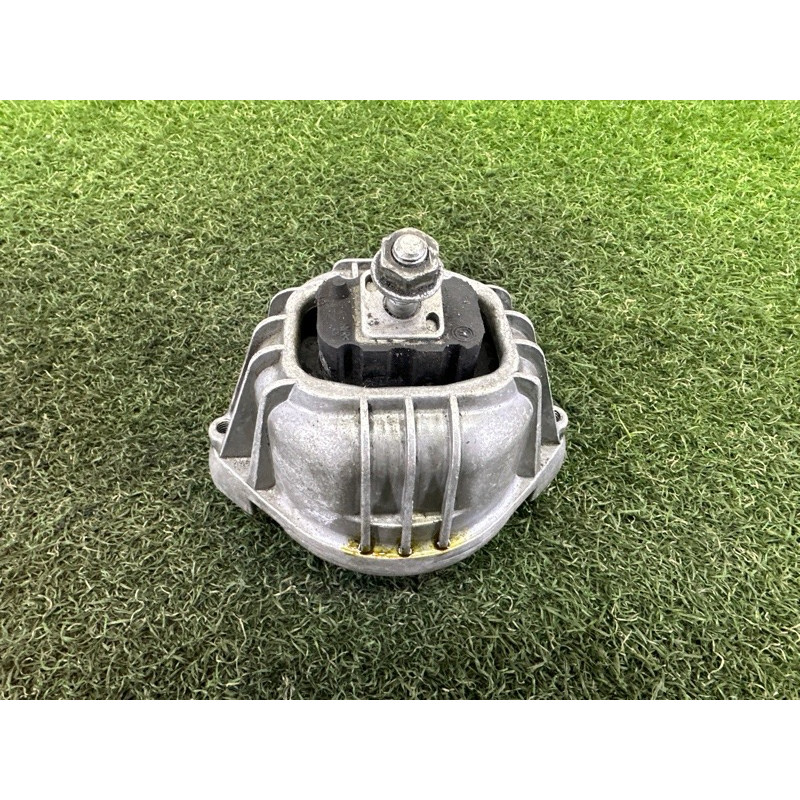 Подушка двигателя (двигатель и элементы) BMW X1 E84 2014 2.0 22116768852