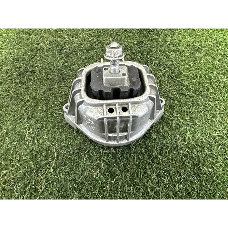 Подушка двигателя (двигатель и элементы) BMW X1 E84 2014 2.0 22116768852