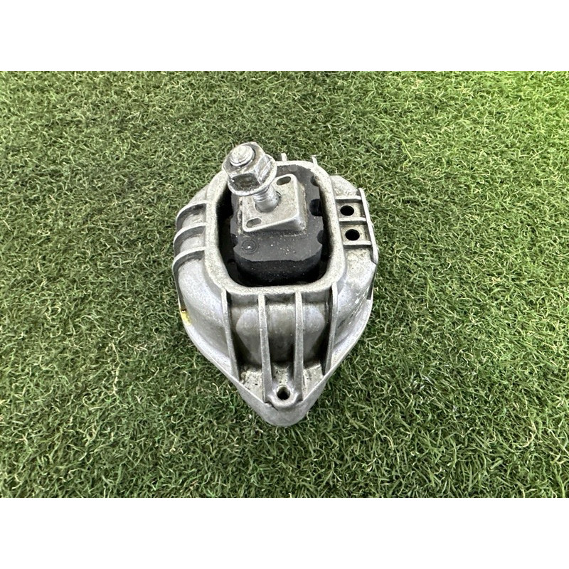 Подушка двигателя (двигатель и элементы) BMW X1 E84 2014 2.0 22116768852