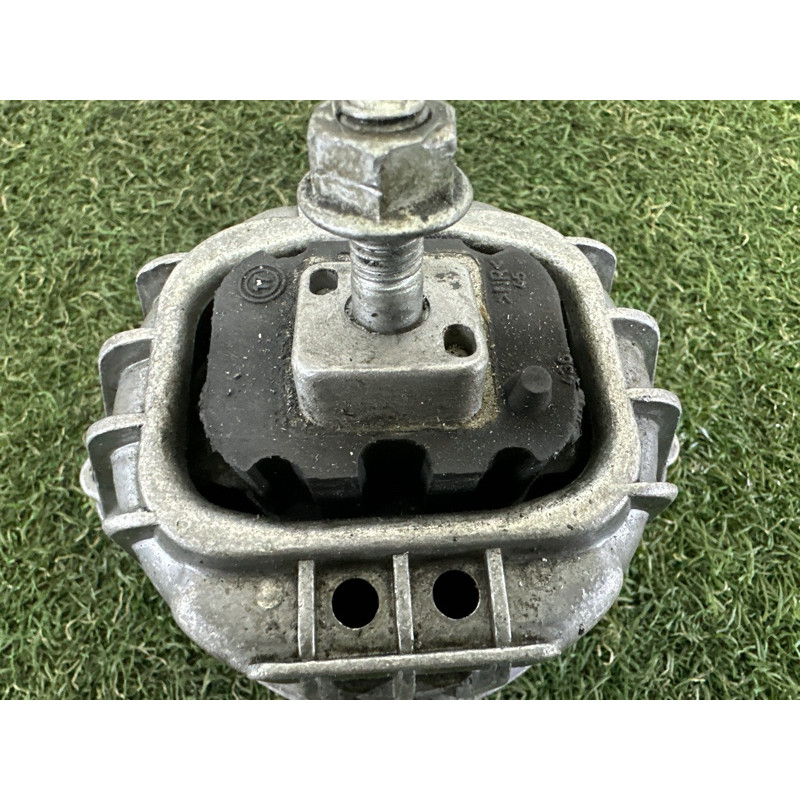 Подушка двигателя (двигатель и элементы) BMW X1 E84 2014 2.0 22116768852