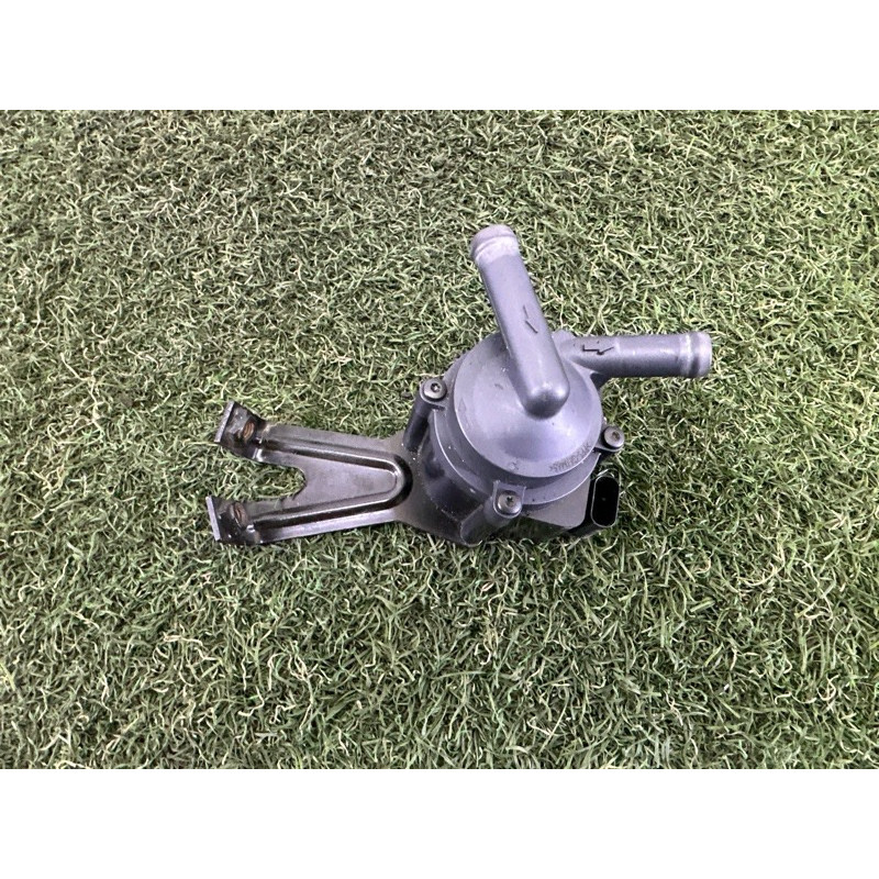 Помпа электрическая (электрика) BMW X5 F15 2015 4.4 11515A36581