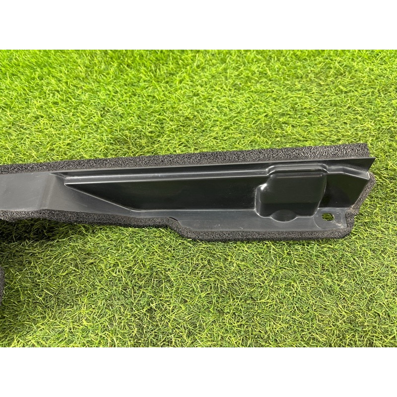 Повітропровід радіатора (кузов і елементи) Nissan Rogue T33 2023 1.5 KR15DDT 215586RA0B