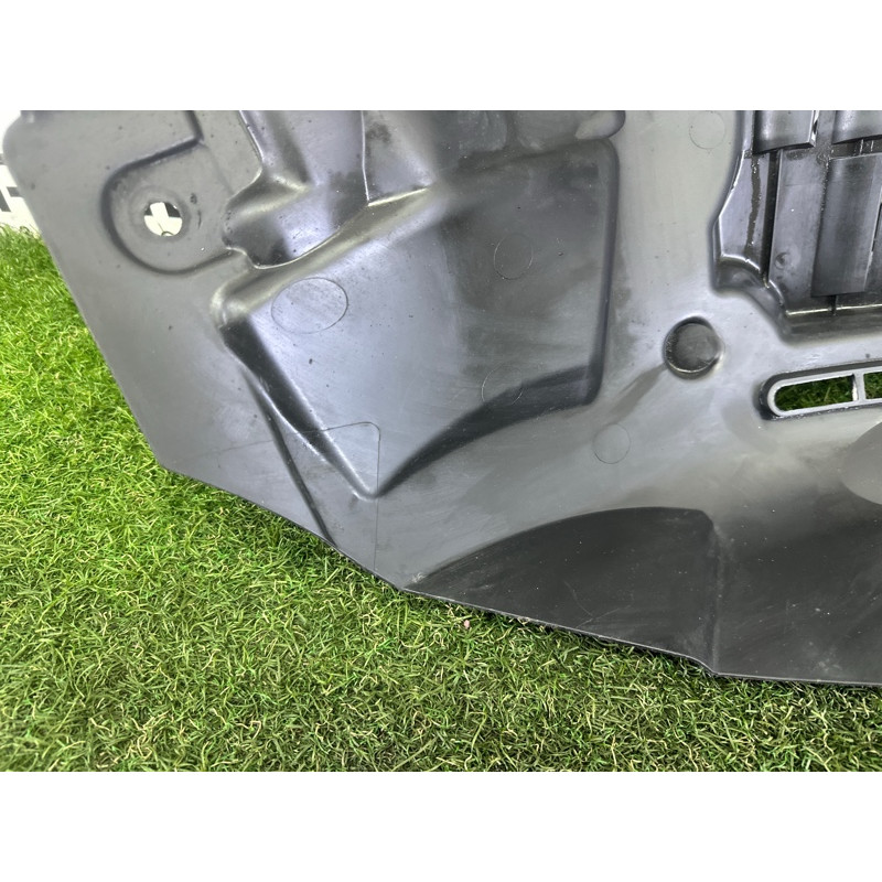 Подкрылок (кузов и элементы) LAND ROVER RANGE ROVER Sport L494 2016 3.0 Diesel LR033070