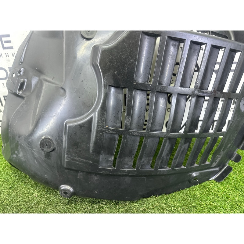 Подкрылок (кузов и элементы) LAND ROVER RANGE ROVER Sport L494 2016 3.0 Diesel LR033070