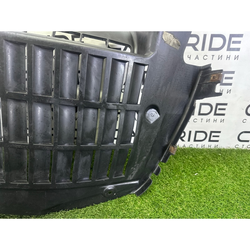 Подкрылок (кузов и элементы) LAND ROVER RANGE ROVER Sport L494 2016 3.0 Diesel LR033070