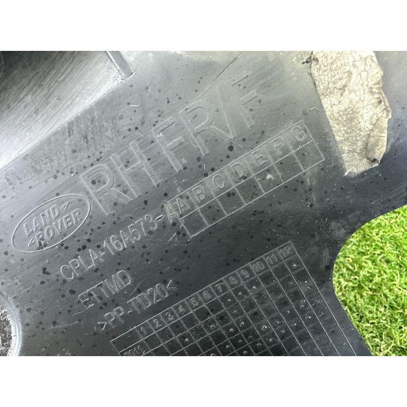 Подкрылок (кузов и элементы) LAND ROVER RANGE ROVER Sport L494 2016 3.0 Diesel LR033070