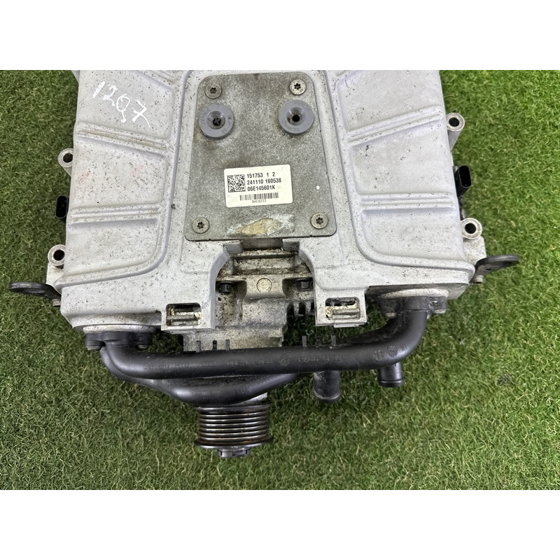 Компрессор ДВС (впускная система) AUDI Q7 4L 2011 3.0 TFSi 06E145601AN