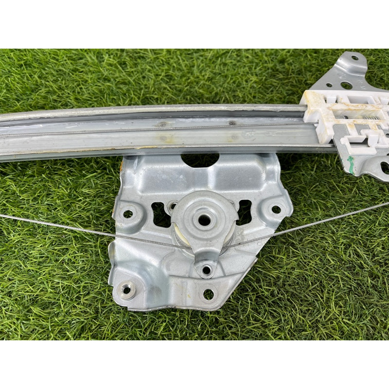 Механізм склопідйомника (кузов і елементи) Nissan Rogue T33 2023 1.5 KR15DDT 807206RR0A