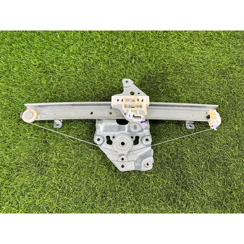 Механізм склопідйомника (кузов і елементи) Nissan Rogue T33 2023 1.5 KR15DDT 827216RR0A