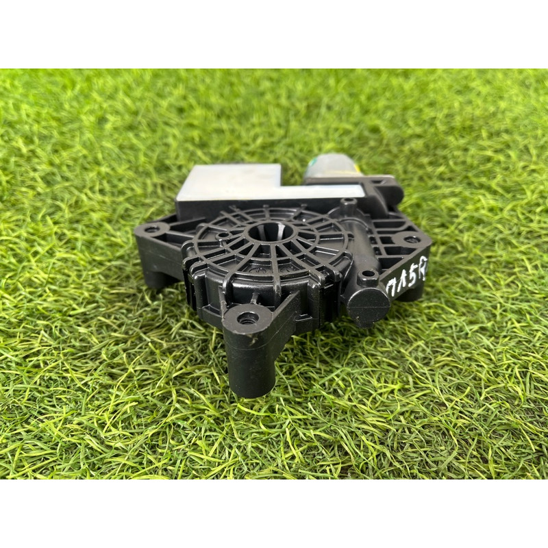 Мотор стеклоподъемника (электрика) Nissan Rogue T33 2023 1.5 KR15DDT 807516RR1B