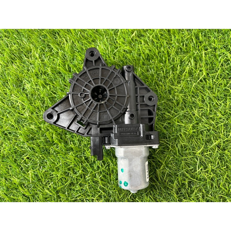 Мотор склопідйомника (електрика) Nissan Rogue T33 2023 1.5 KR15DDT 807306RR0A