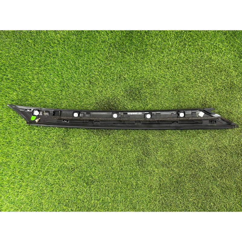 Накладка стійки лобового скла (кузов і елементи) Nissan Rogue T33 2023 1.5 KR15DDT 768366RR0B