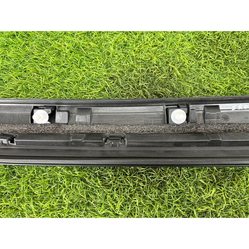 Накладка стійки лобового скла (кузов і елементи) Nissan Rogue T33 2023 1.5 KR15DDT 768366RR0B