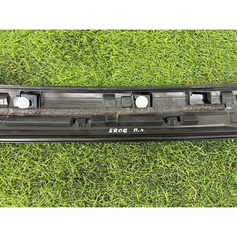 Накладка стійки лобового скла (кузов і елементи) Nissan Rogue T33 2023 1.5 KR15DDT 768376RR0B