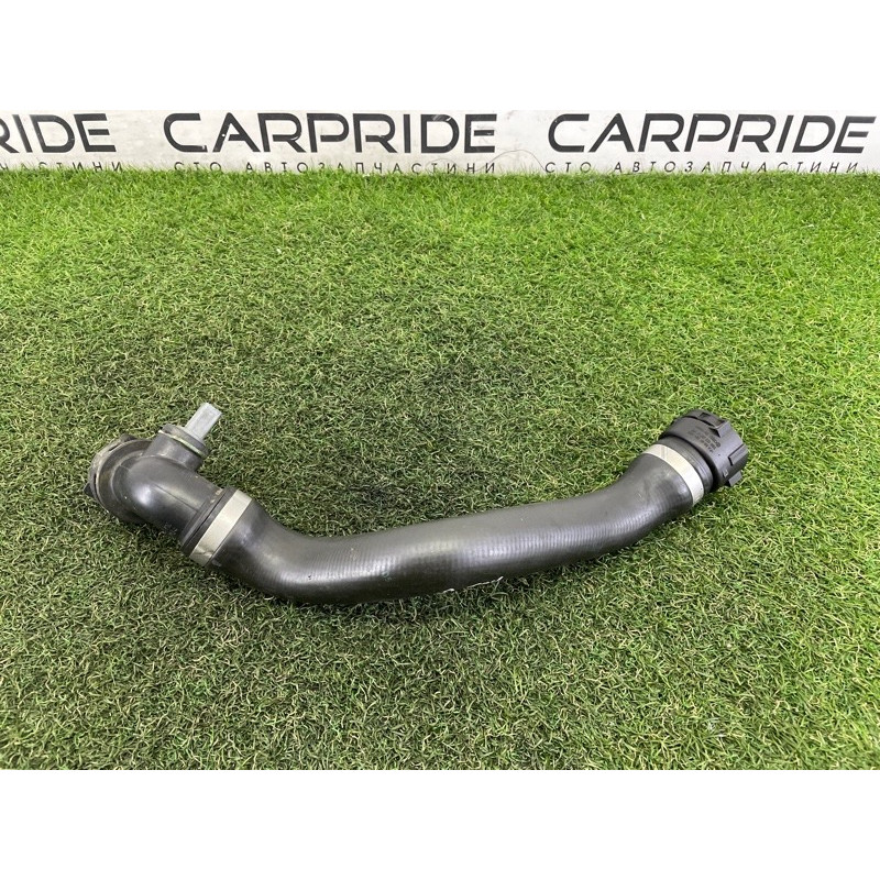 Патрубок (система охлаждения) Volkswagen Touareg NF 2013 3.0 Hybrid 7P0122051
