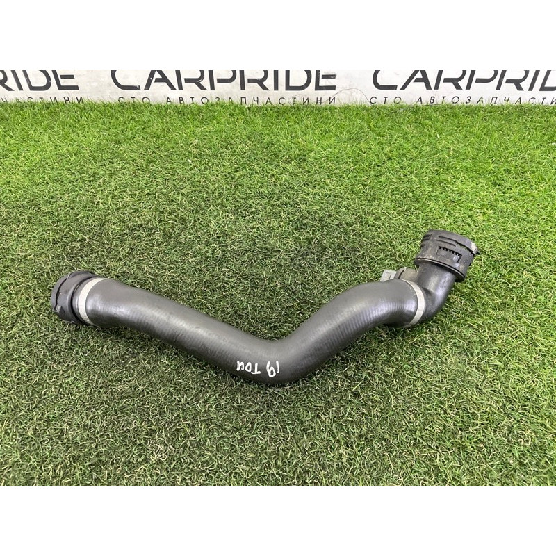 Патрубок (система охлаждения) Volkswagen Touareg NF 2013 3.0 Hybrid 7P0122051