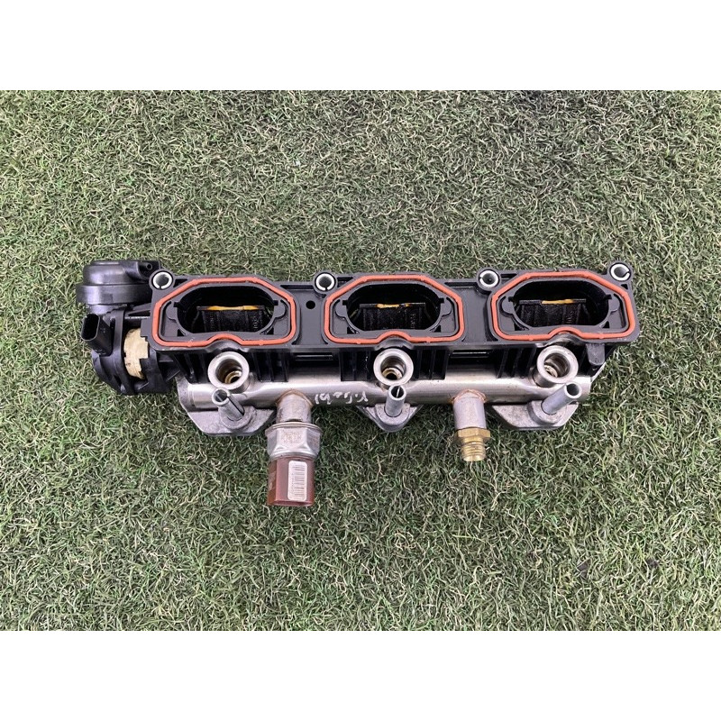 Коллектор впускной (впускная система) Volkswagen Touareg NF 2013 3.0 Hybrid 06E133109AR