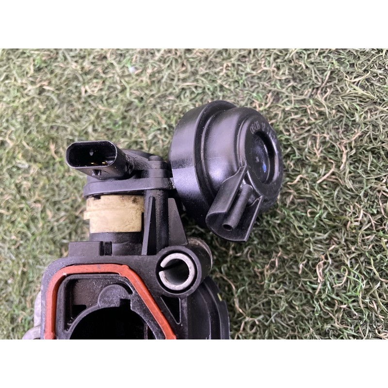 Коллектор впускной (впускная система) Volkswagen Touareg NF 2013 3.0 Hybrid 06E133109AR