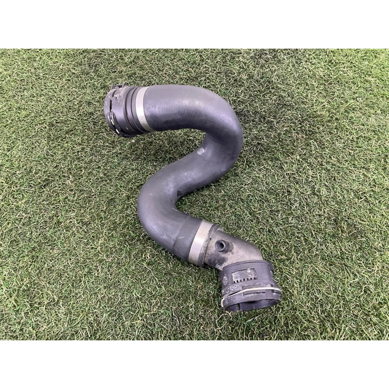 Патрубок (система охлаждения) AUDI Q7 4L 2011 3.0 TFSi 7L8122101D