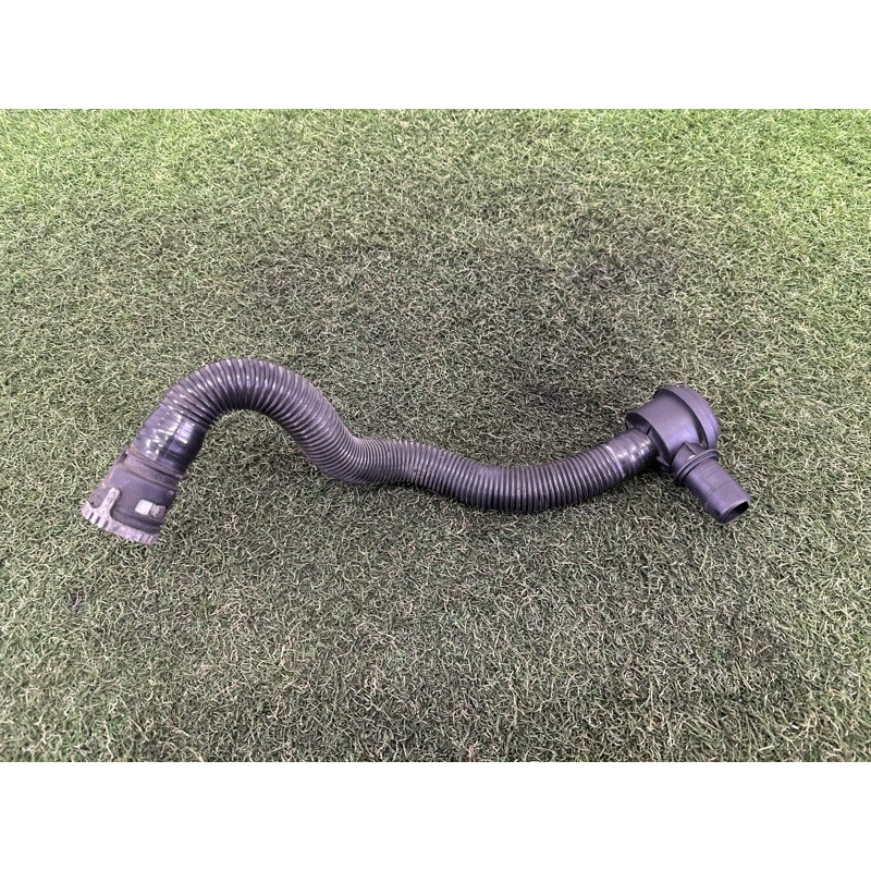 Трубка рецеркуляции воздуха (двигатель и элементы) BMW 3-series E90 2010 3.0 N54 11657556556