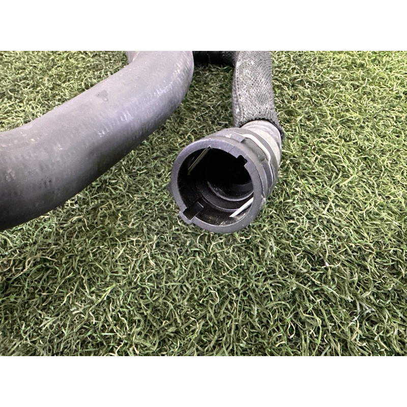 Патрубок (система охлаждения) AUDI A4 B8 2014 2.0 TFSI 8K0121055N