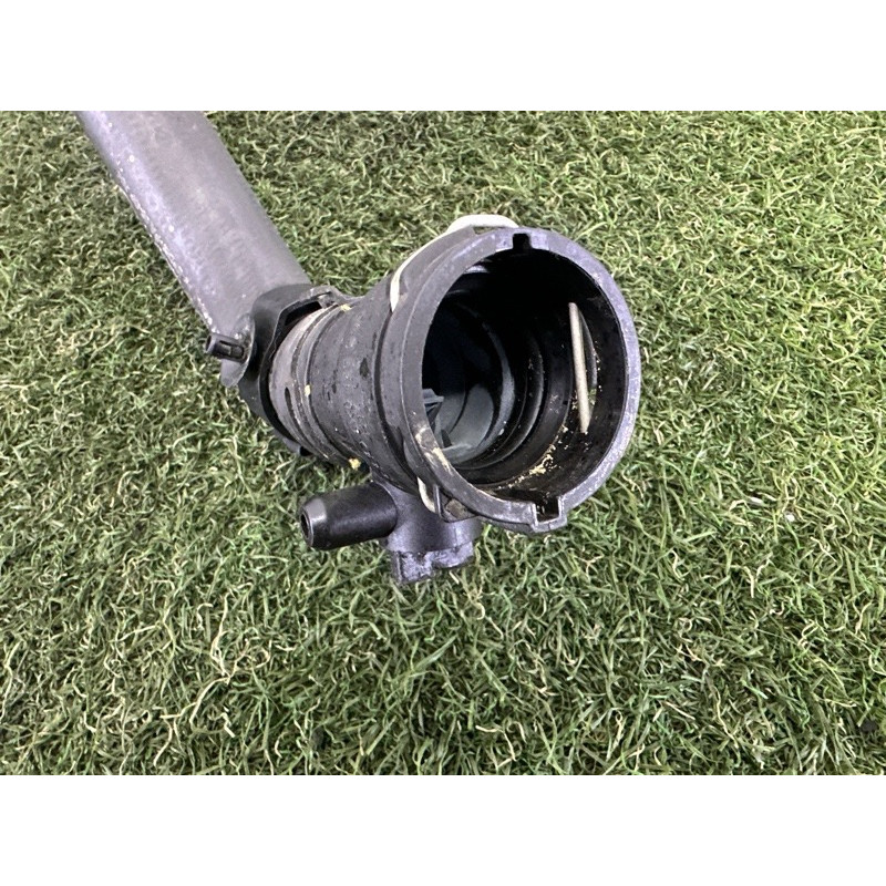 Патрубок (система охлаждения) AUDI A4 B8 2014 2.0 TFSI 8K0121055N