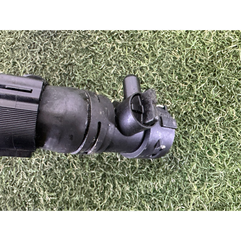 Патрубок (система охлаждения) AUDI A4 B8 2014 2.0 TFSI 8K0121055N