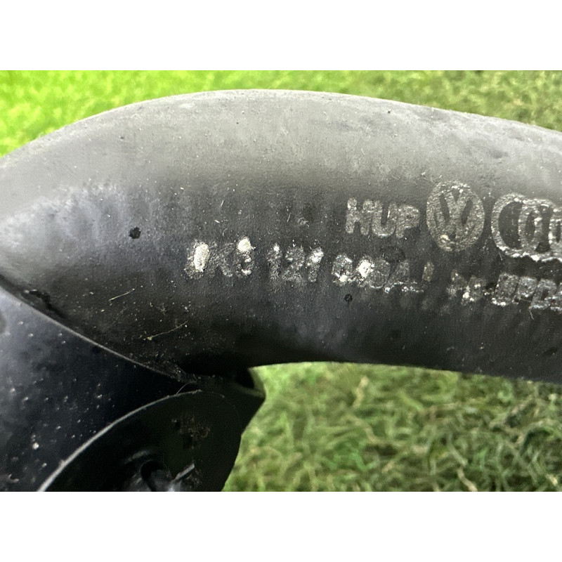 Патрубок (система охлаждения) AUDI A4 B8 2014 2.0 TFSI 8K0121055N