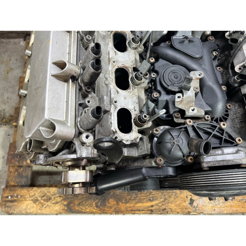 Двигатель (двигатель и элементы) AUDI Q5 8R 2010 3.2 CALB 06E100031L