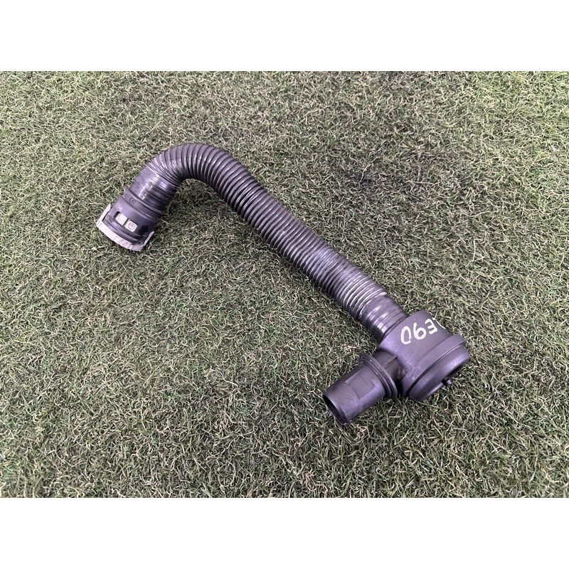 Трубка рецеркуляции воздуха (двигатель и элементы) BMW 3-series E90 2010 3.0 N54 11657556555