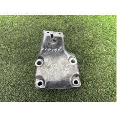 Кронштейн двигателя