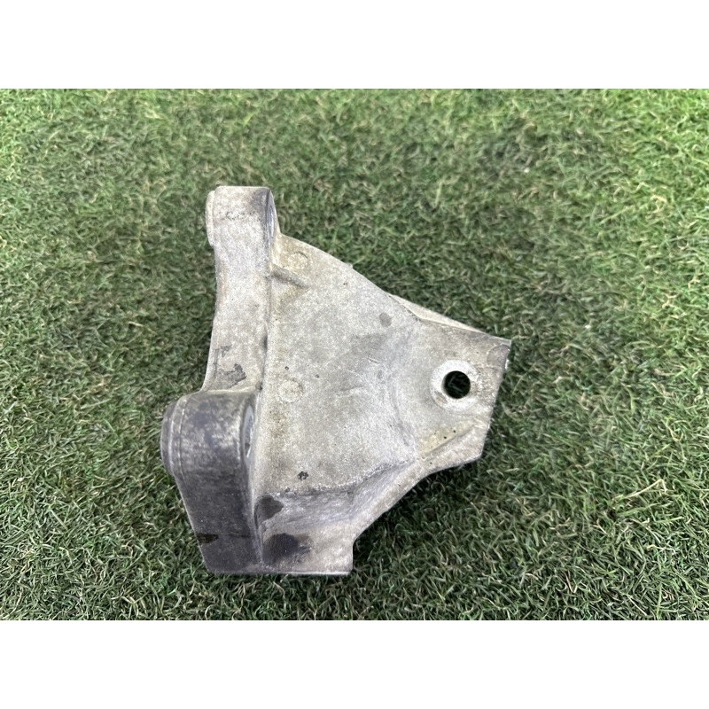 Кронштейн двигателя (кронштейны двигателя) Jeep Grand Cherokee WK2 2014 3.0 Diesel 52124991AC