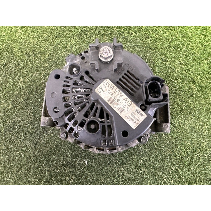 Генератор (электрика) AUDI Q5 8R 2010 3.2 CALB 06E903016S