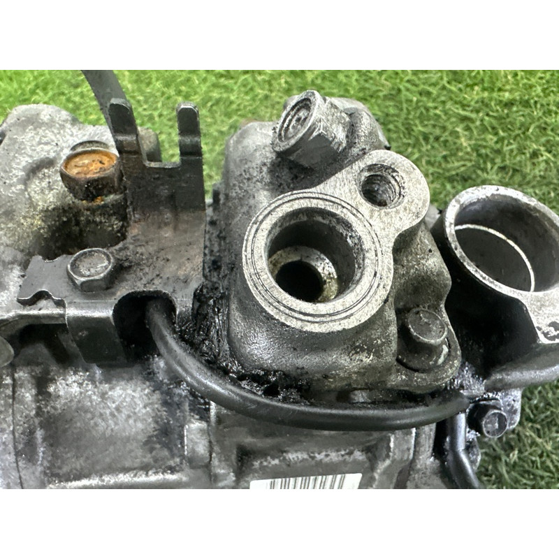 Компрессор кондиционера (отопление и кондиционирование) AUDI Q5 8R 2010 3.2 CALB 8K0260805K