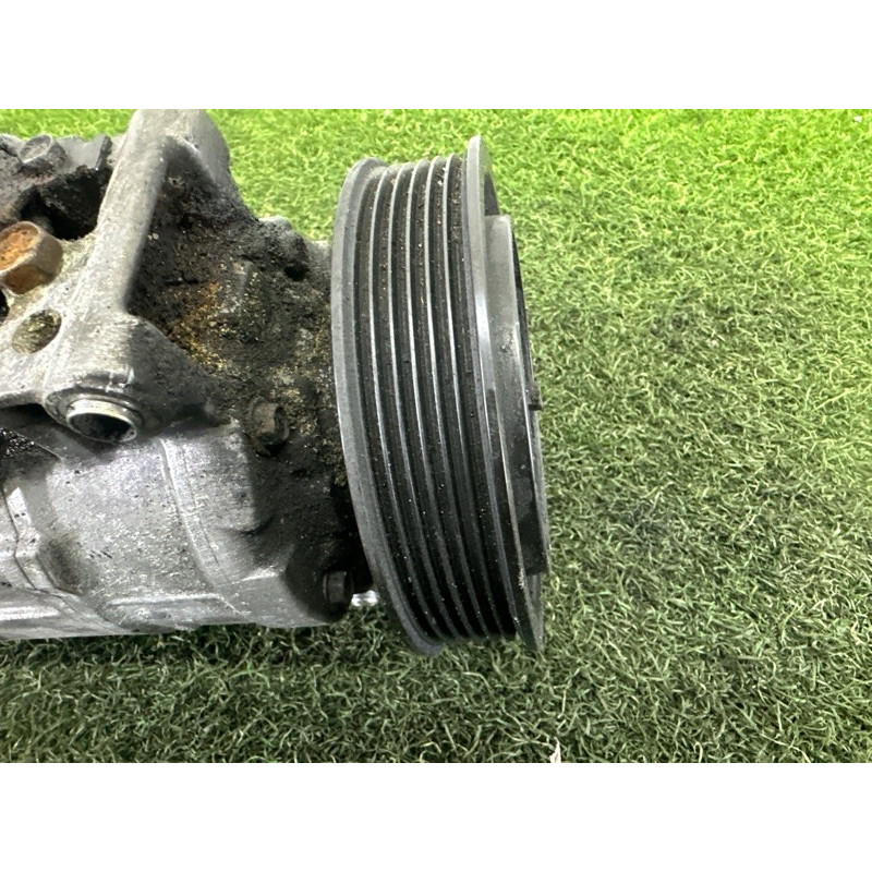 Компрессор кондиционера (отопление и кондиционирование) AUDI Q5 8R 2010 3.2 CALB 8K0260805K