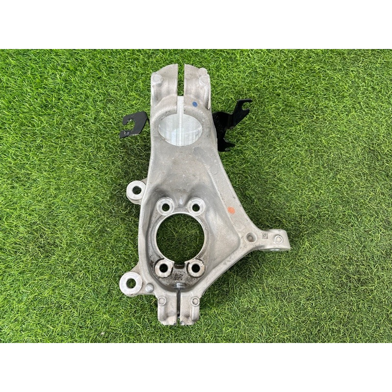 Поворотный кулак (подвеска) Nissan Rogue T33 2023 1.5 KR15DDT 400146RR0A