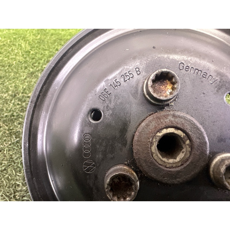 Насос гідропідсилювача керма (рульове керування) AUDI Q5 8R 2010 3.2 CALB 8R0145155T