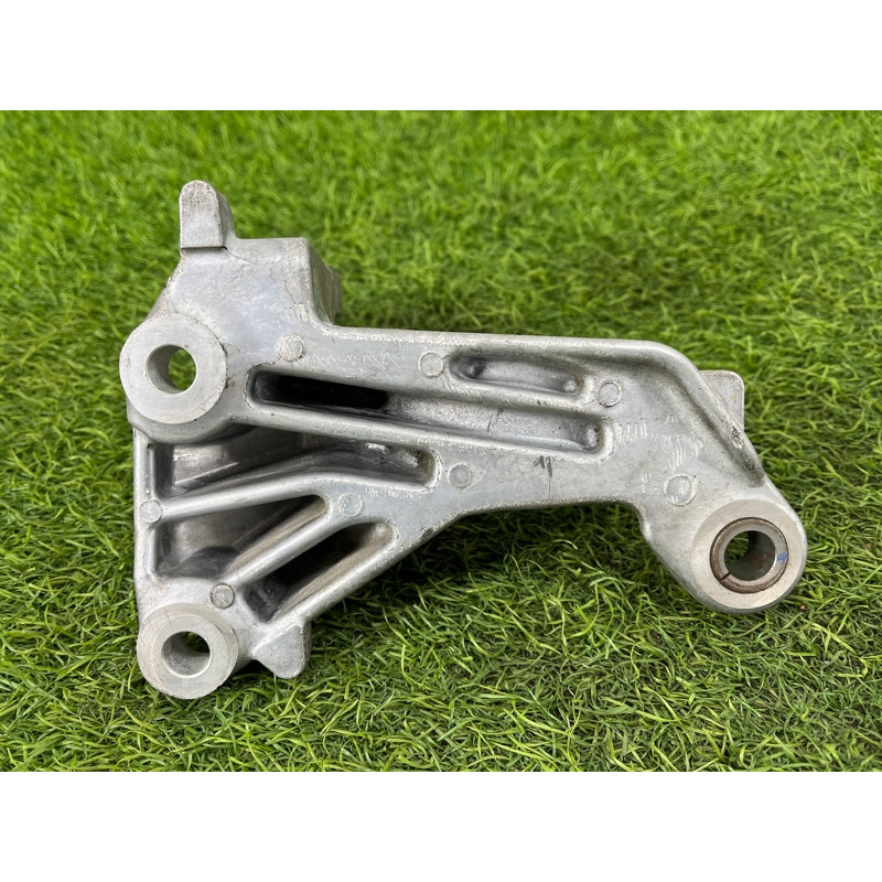 Кронштейн промежуточного вала (трансмиссия) Nissan Rogue T33 2023 1.5 KR15DDT 397806RC0B