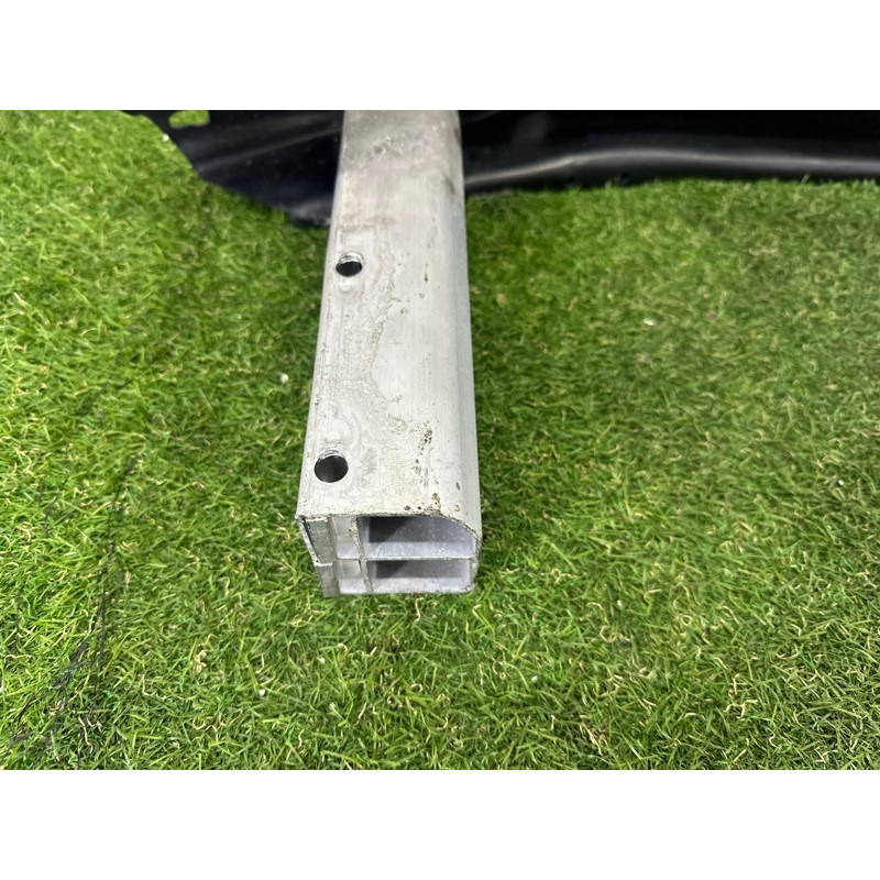 Усилитель бампера (наружные элементы кузова) AUDI A4 B8 2014 2.0 TFSI 8T0807313A