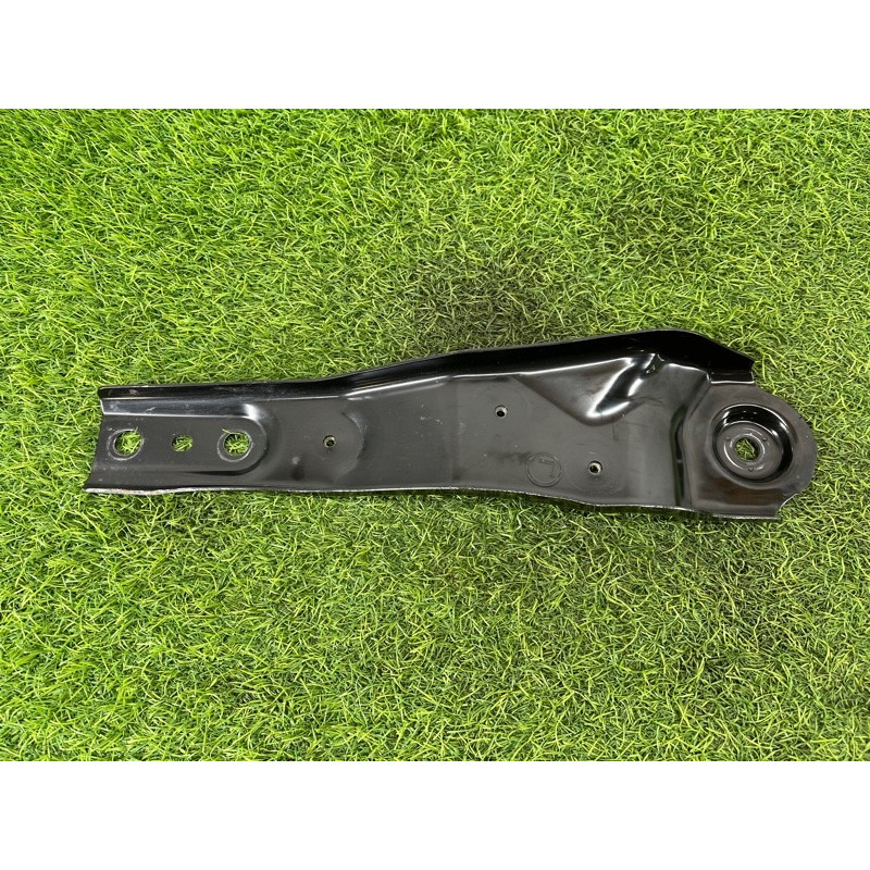 Кронштейн подрамника (подвеска) Nissan Rogue T33 2023 1.5 KR15DDT 554526RR0A