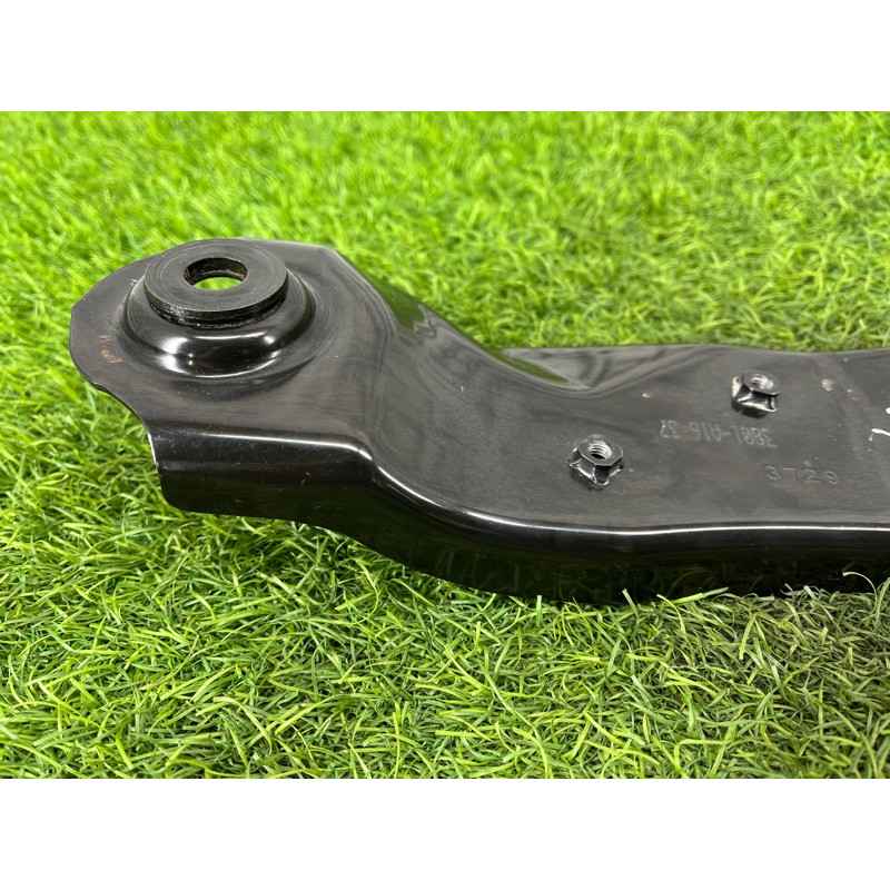 Кронштейн подрамника (подвеска) Nissan Rogue T33 2023 1.5 KR15DDT 554526RR0A