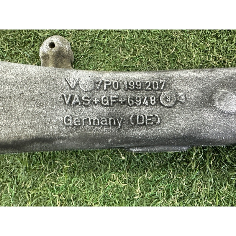 Кронштейн двигателя (кронштейны двигателя) AUDI Q7 4L 2011 3.0 TFSi 7P0199207