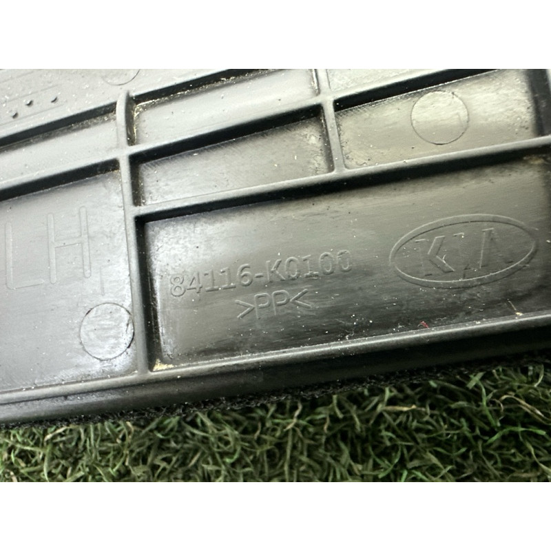 Ущільнювач крила (кузов и элементы) KIA Soul 3 2022 2.0 84116K0100